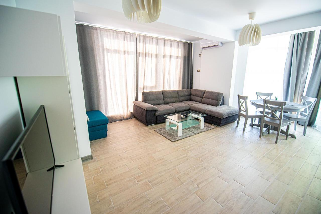 Apartment Katrina - Alezzi Beach - Sea View Năvodari Kültér fotó