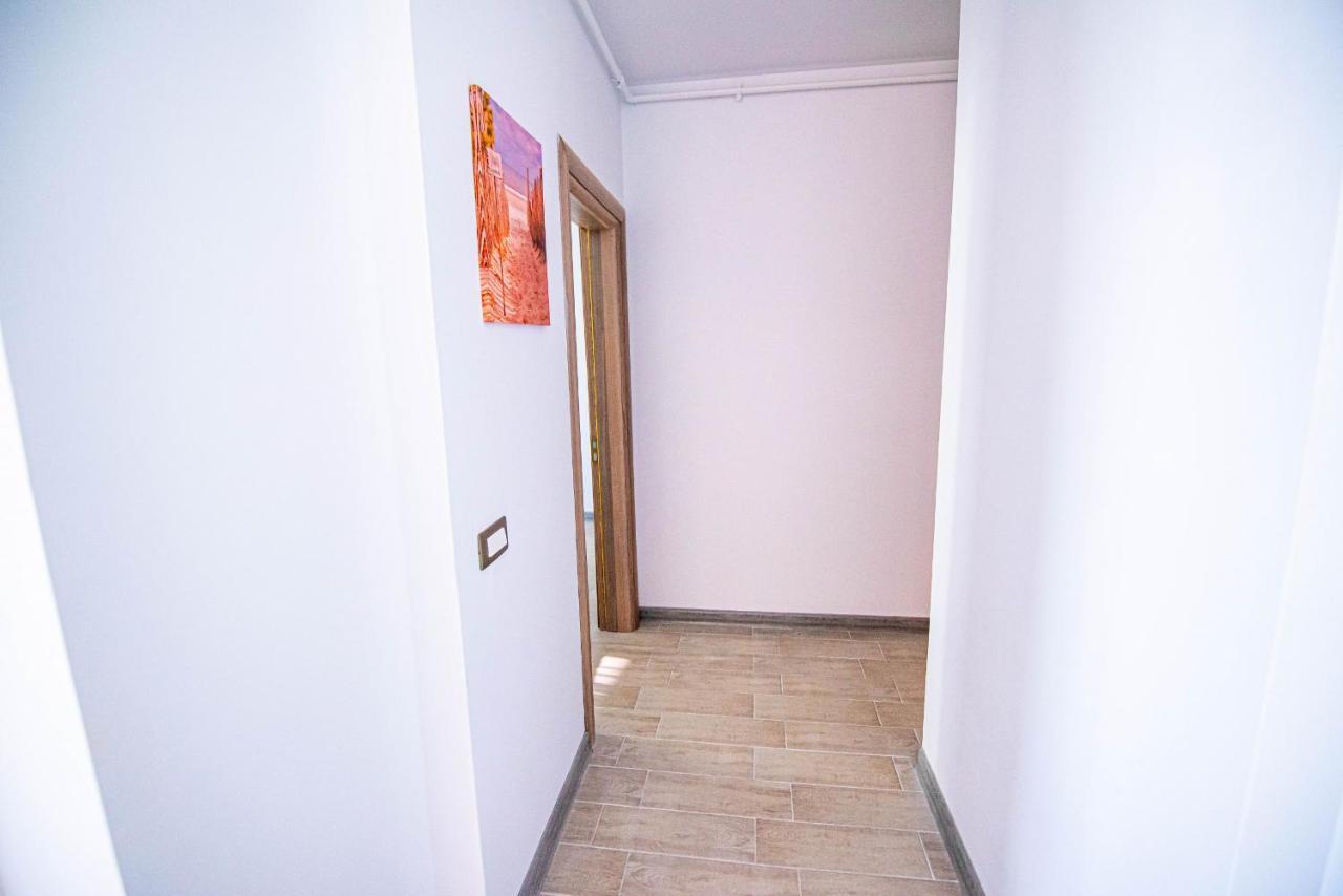 Apartment Katrina - Alezzi Beach - Sea View Năvodari Kültér fotó